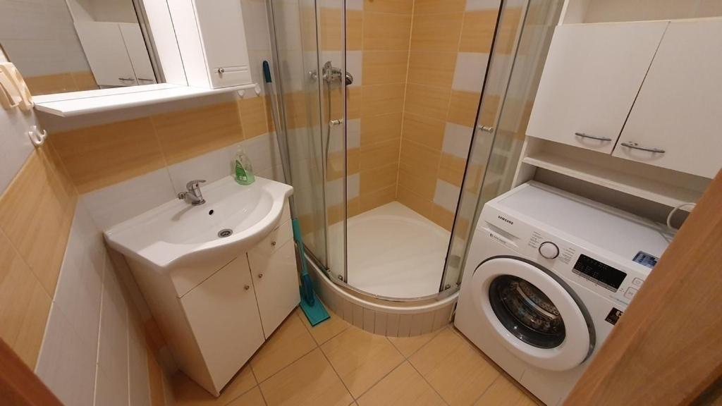 Apartman Mikaela 68 M2 Poprad Luaran gambar