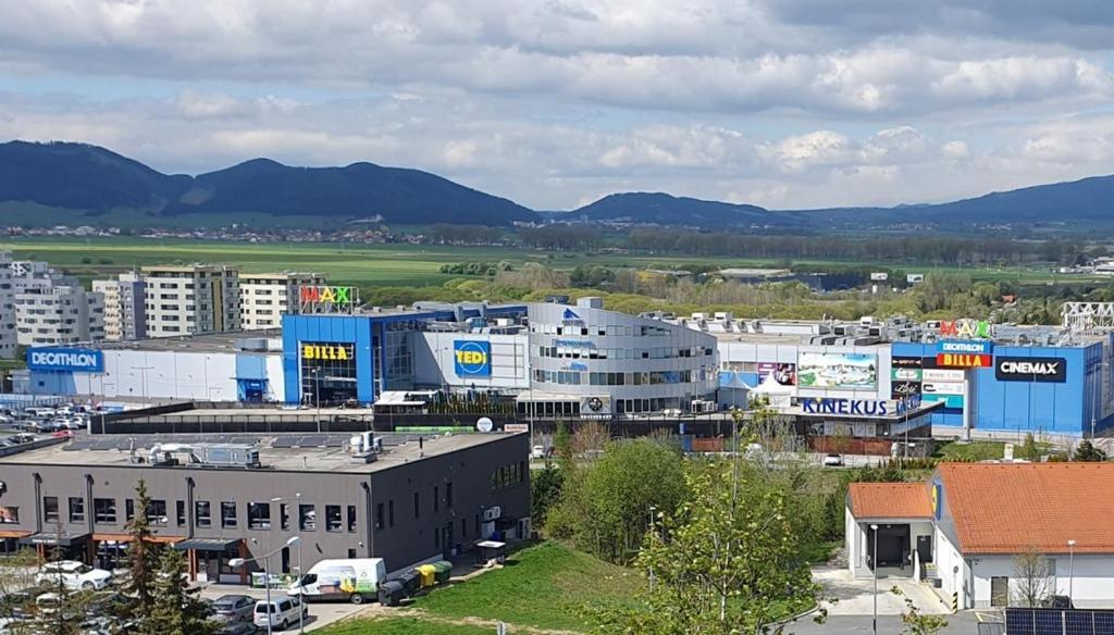 Apartman Mikaela 68 M2 Poprad Luaran gambar